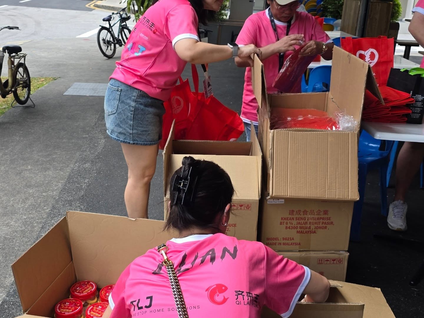 Spreading Warmth, One Visit at a Time ๐